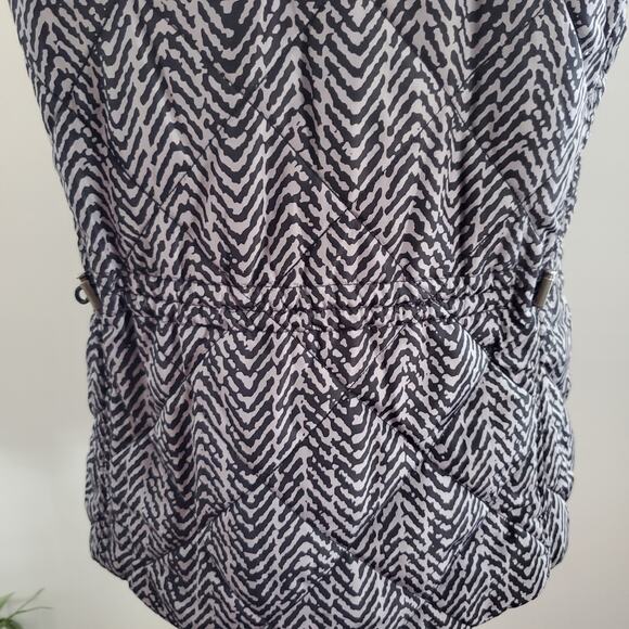 Croft & Barrow Women's Patterned Lightweight Puffer Vest S - Picture 3 of 9